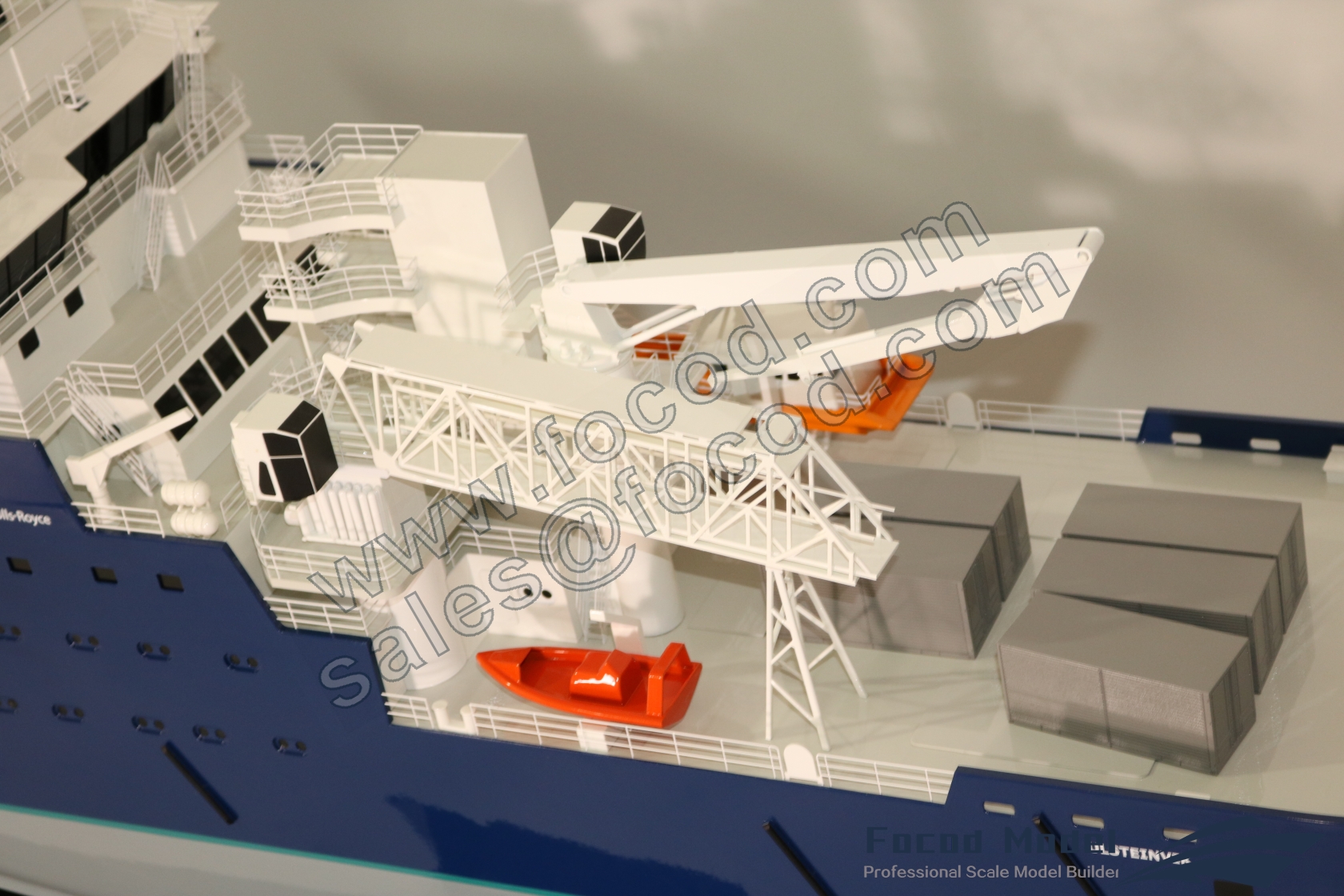 customized model of 82米风电场支援船